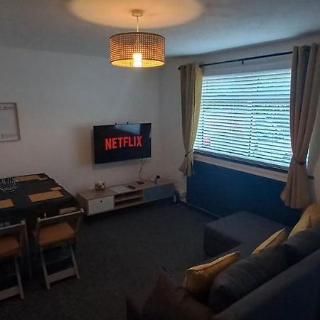 6-Min Walk To New Cross Parking Long Stay Discounts Wolverhampton Eksteriør billede